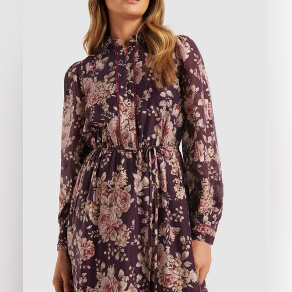 Floral Maxi Dress with Long Sleeves - Picture 3 of 3
